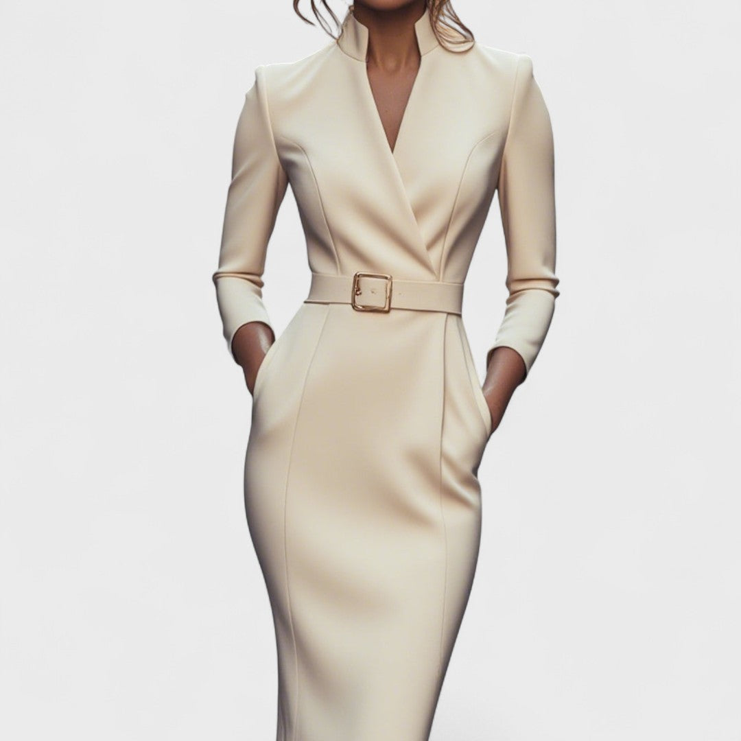Amelda | Robe raffinée avec ceinture et col