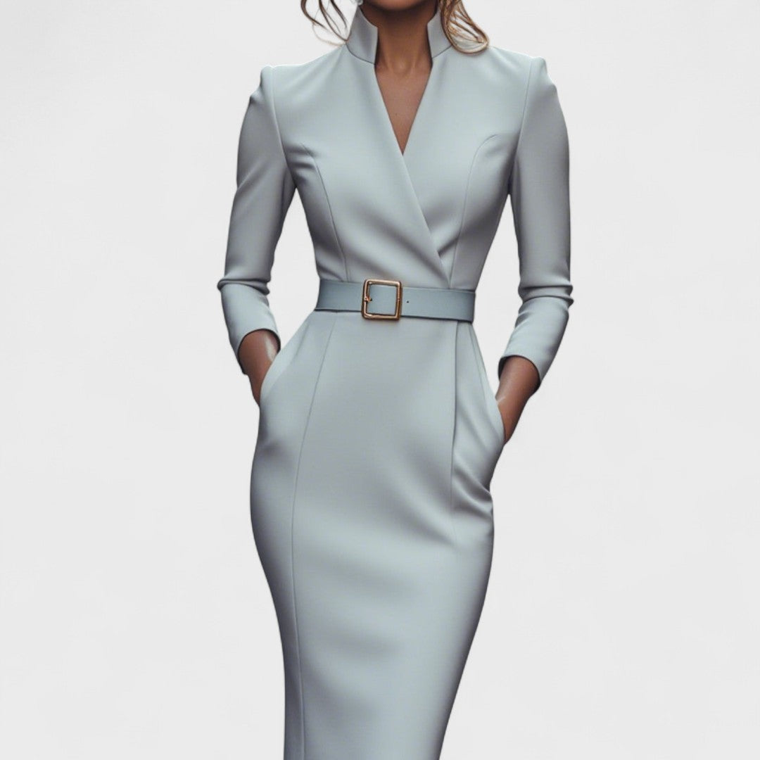 Amelda | Robe raffinée avec ceinture et col