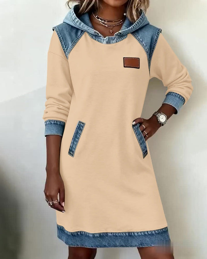 Tonia | Robe décontractée à capuche avec détails en denim
