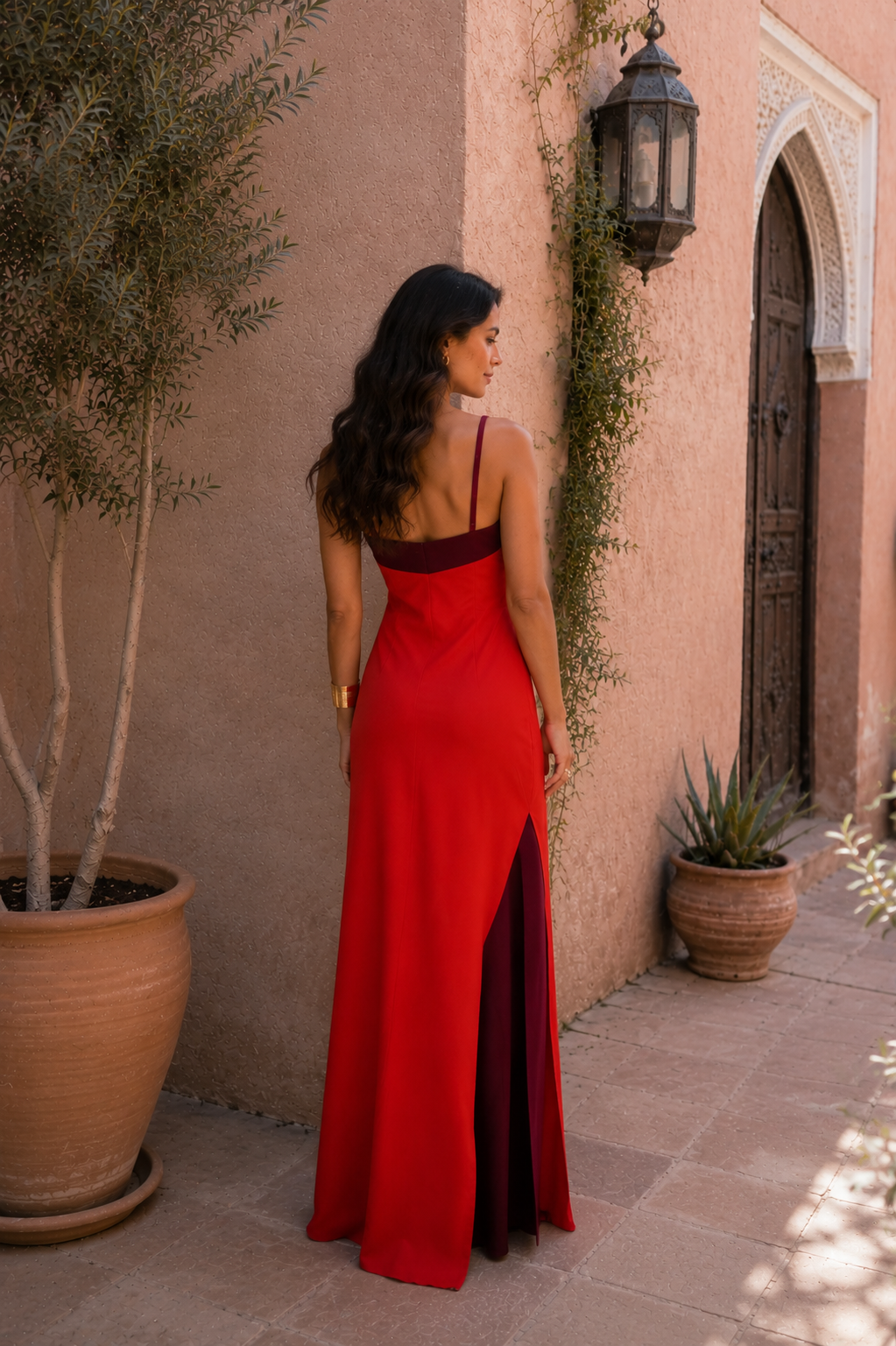 Robe longue dos nu avec fente