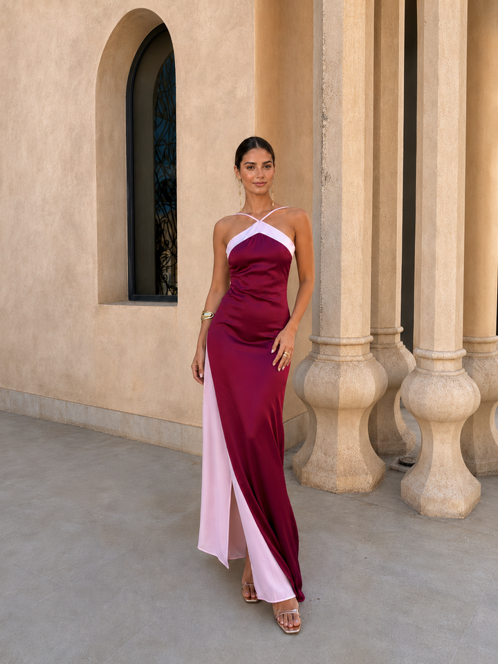 Robe longue satinée à décolleté croisé