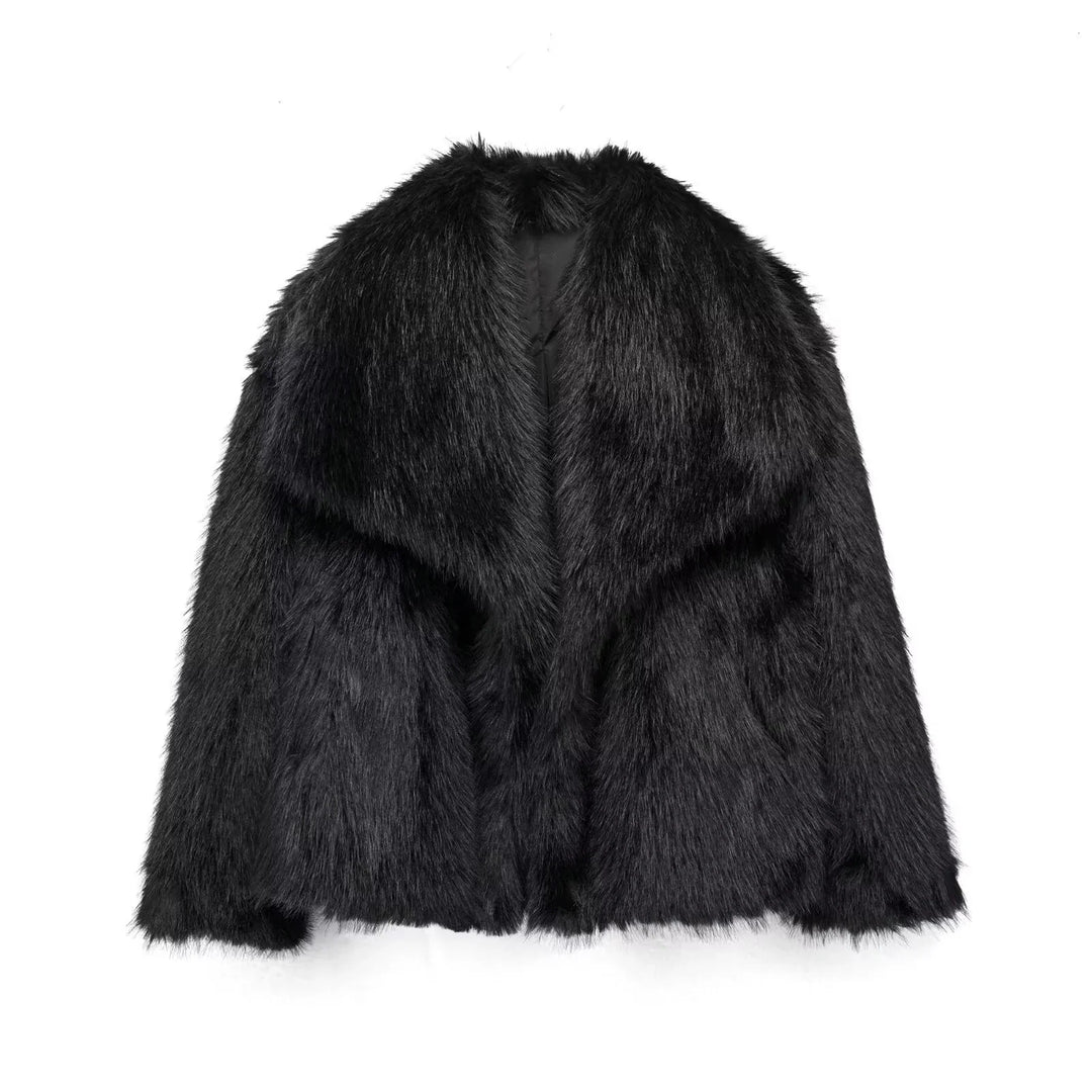 Amelia | Zachte faux-fur jas met een lichte, luxe uitstraling