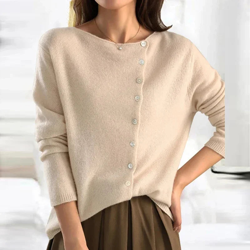 Boukje | Pull asymétrique à boutons