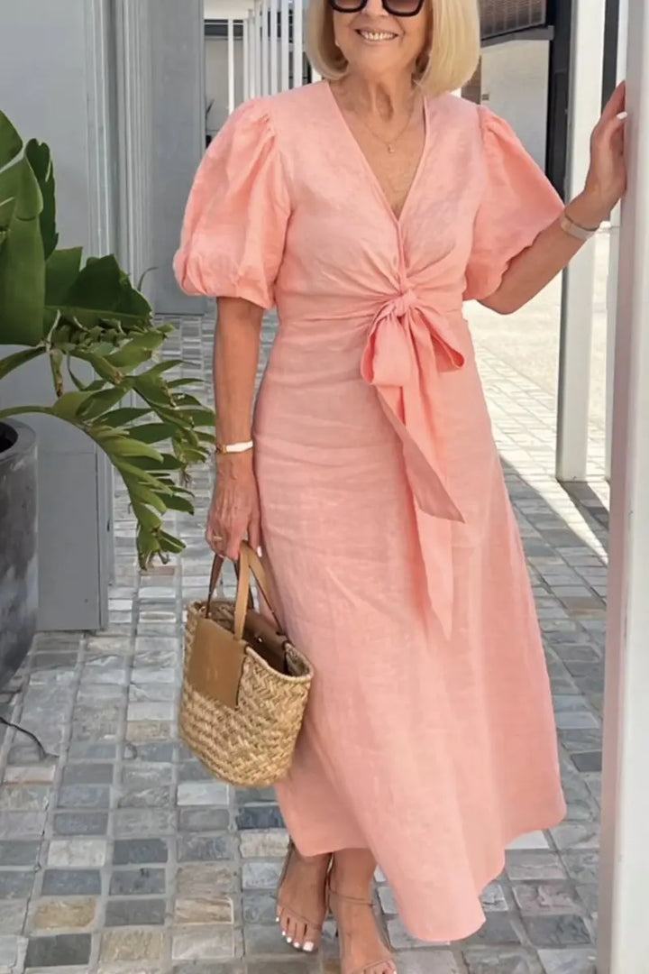 LYNORA | ROBE MIDI ÉLÉGANTE À ENCOLURE EN V 