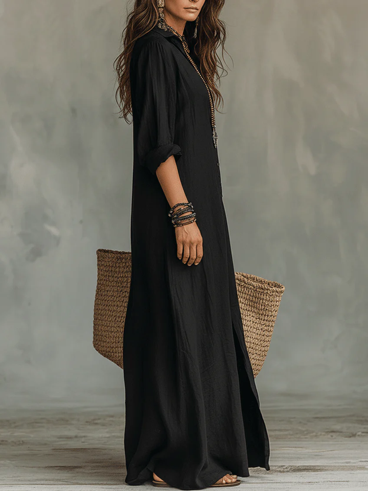 Soline | Longue robe ample noire à boutons