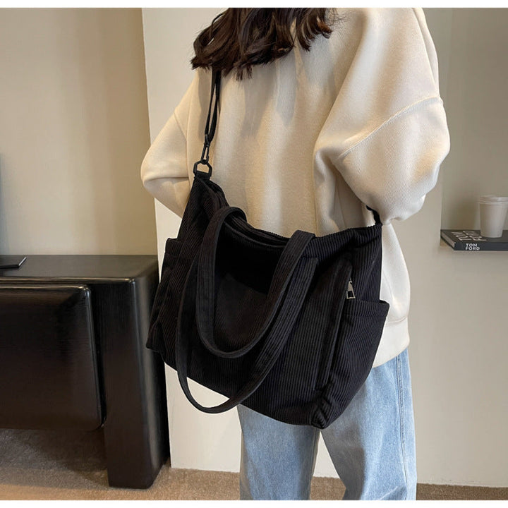 Bloom™ | Sac fourre-tout en velours côtelé pour étudiantes en art