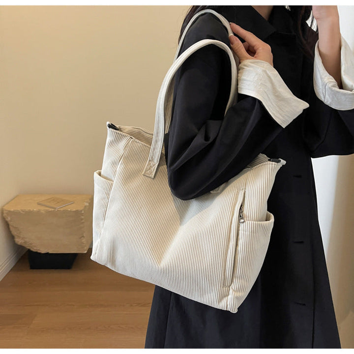 Bloom™ | Sac fourre-tout en velours côtelé pour étudiantes en art